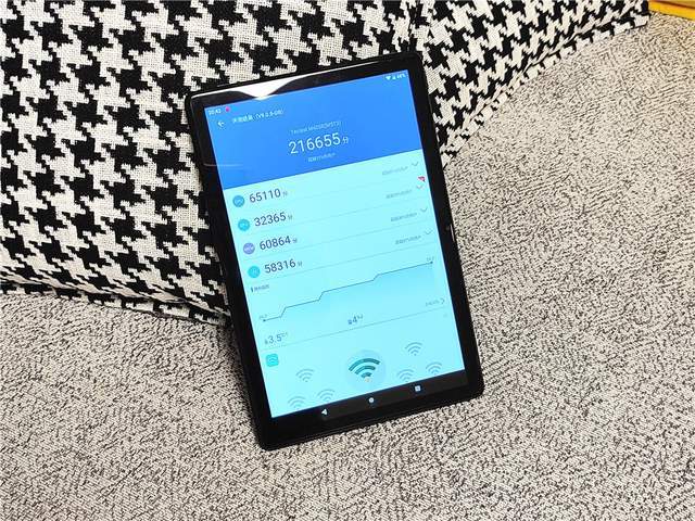 台电m40se上手体验:10.1英寸全高清大屏,畅快追剧停不下来