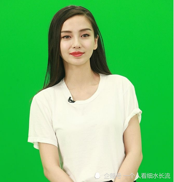 baby15岁证件照曝光,没滤镜没p图,"偏泰式"五官太真实|杨颖|p图