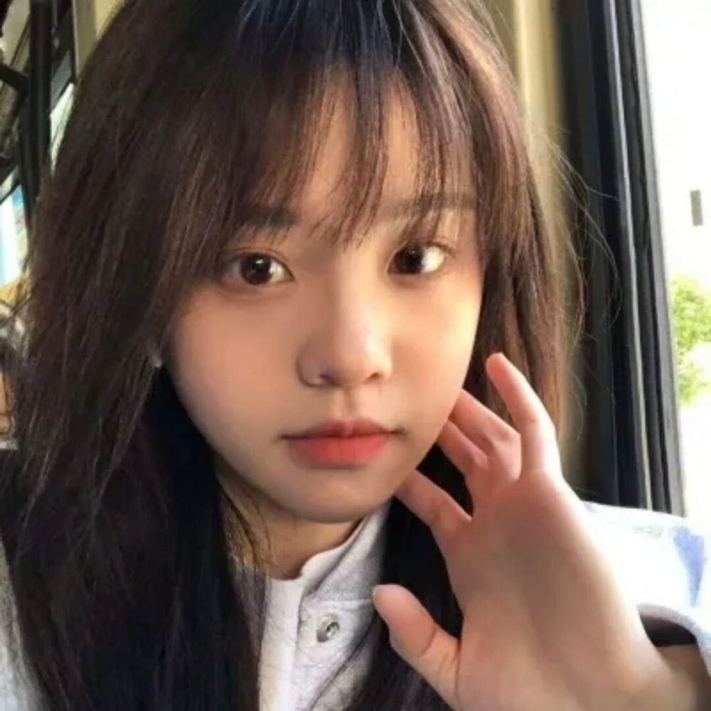 真人女生头像秋风吹到江村正黄昏寂寞梧桐夜雨不开门