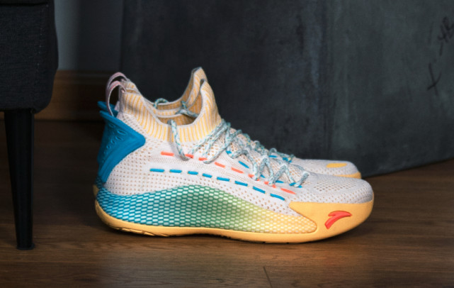 卡鲁索 安踏kt5 low源莱如此