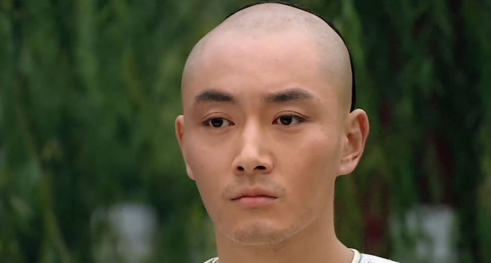 甄嬛传果郡王爱孟静娴吗面对甄嬛的质问果郡王死前给了答案