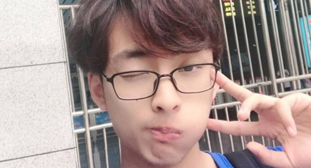 赖神人设彻底崩塌黑料被扒真爱粉纷纷取关玩家分手后脑子也没了