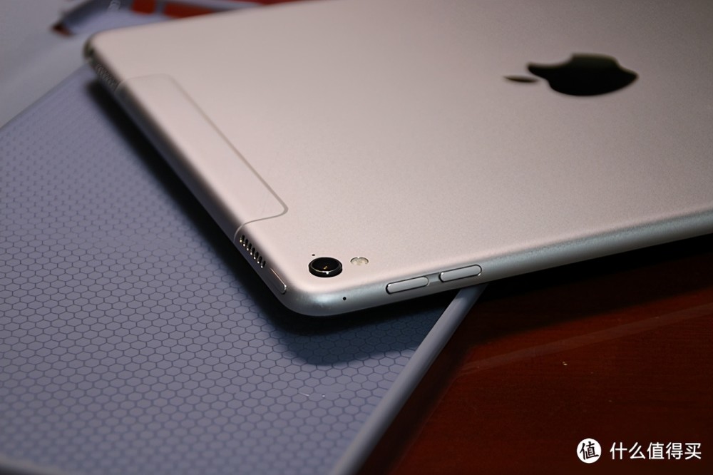 苹果第四代ipadpro97五年前的老伙计还能饭否