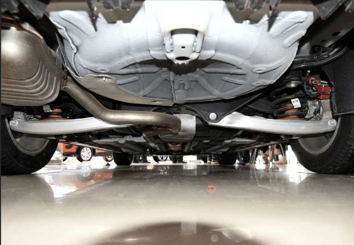 这款"cc"十万起售,搭载萨博1.8t动力,年轻人的选择!_腾讯新闻