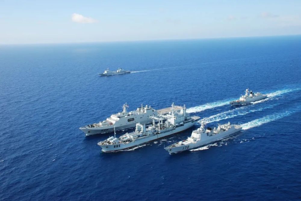 今天,青海湖舰25岁啦!_腾讯新闻