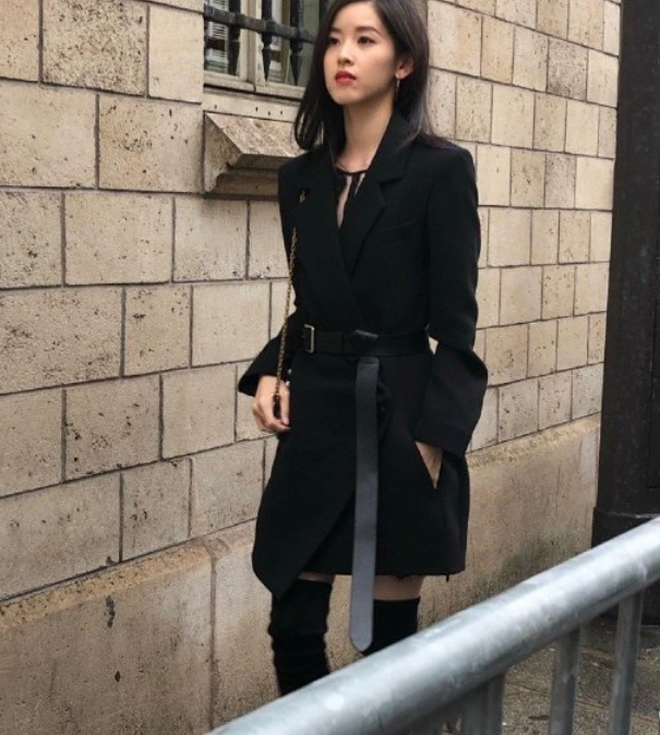 还说章泽天是最美阔太看了她的怼脸照后连普通人都比不过