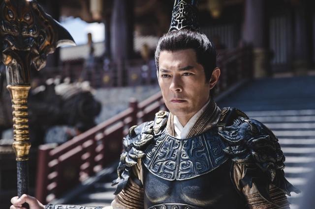 【林雪专访】:神还原"董卓",粘胡子晒烂下巴,想一辈子演戏