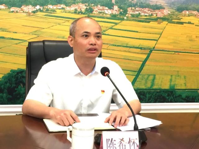 阳春市委常委,组织部部长陈希怀,副市长何梅及相关单位负责同志参加了