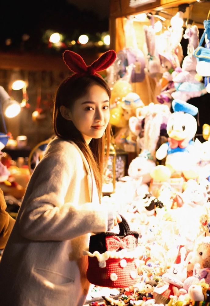 歆楠公主现代装扮也不容小觑领家女孩的长相多种风格轻松驾驭