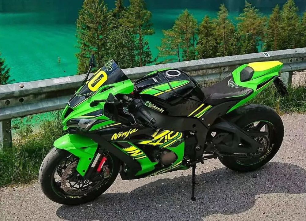 大牛来了川崎官宣即将引进2021款ninjazx10r进气冲压可达213匹马力