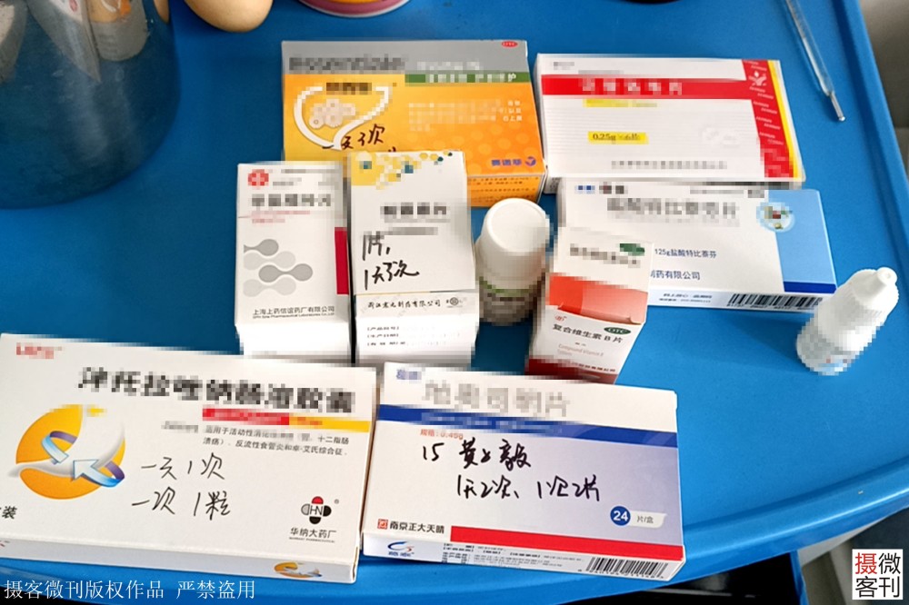 22岁男孩7岁丧父大四患癌怕拖累妈妈欲放弃我走了你找个伴