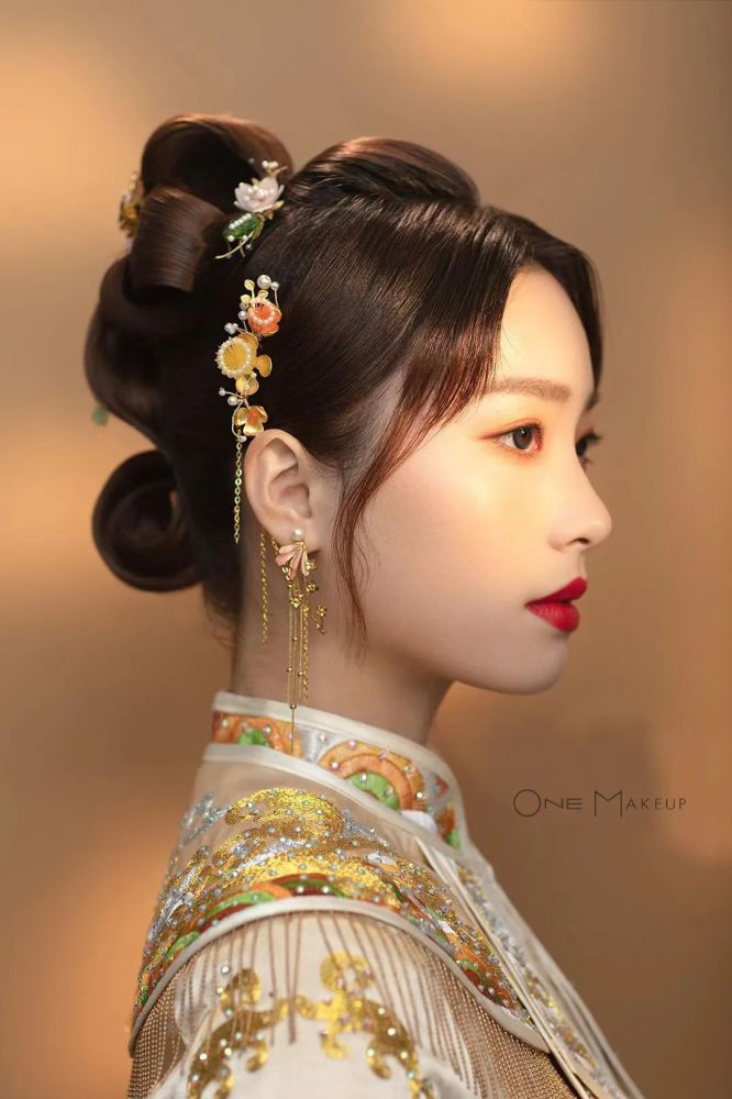 中式婚礼首选,经典中式新娘造型_腾讯新闻