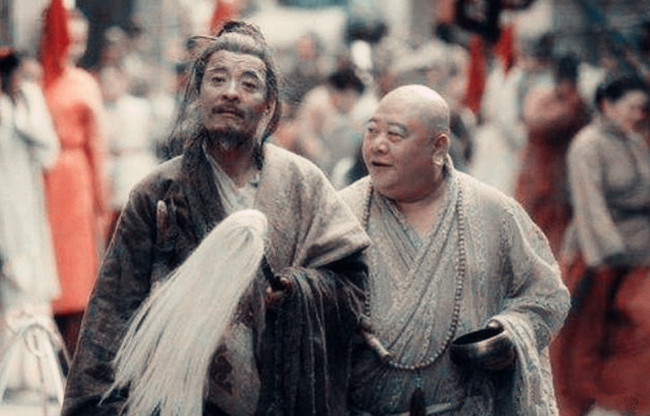 白眉大侠:肩担日月携昆仑陈仓的武功如何?