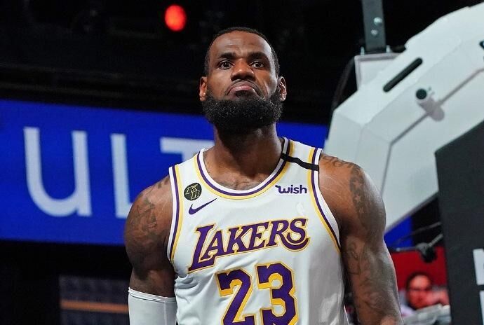 皮蓬 众多NBA巨星炮轰詹姆斯