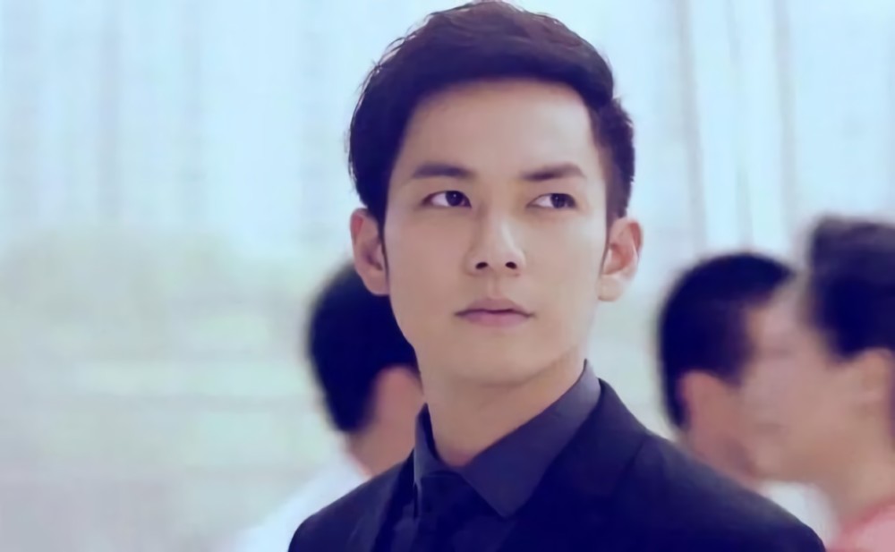 继"徐令宜"之后,钟汉良再挑男主大梁出演甜恋剧,cp感扑面而来