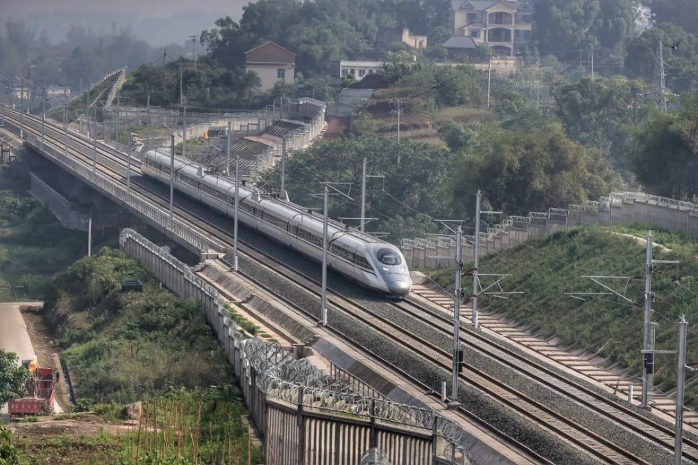 自贡@泸州 动车来了_腾讯新闻