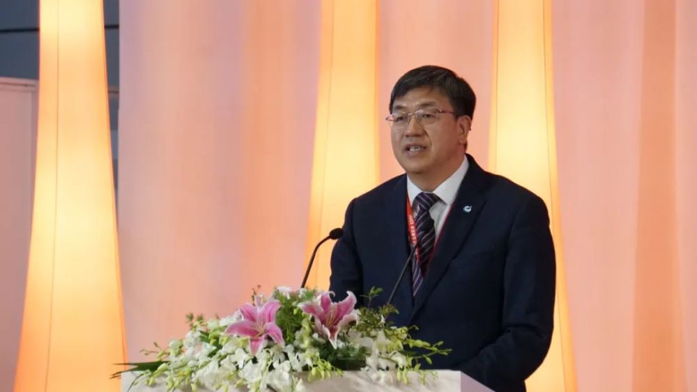 原国家森林防火指挥部副总指挥杜永胜发表主旨演讲中国工程院院士