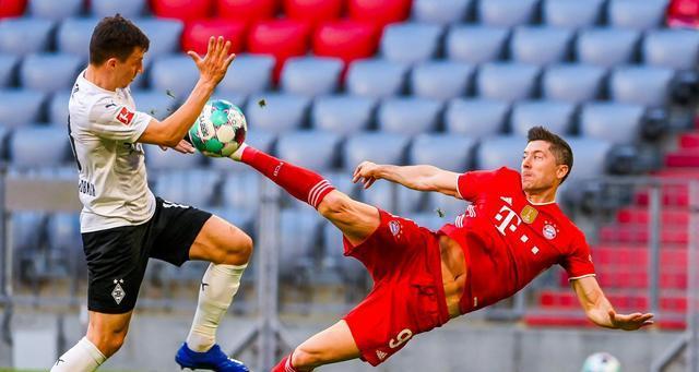 莱万 6-0！莱万闪耀安联！比赛独造4球，德甲狂轰39球，刷新94年纪录