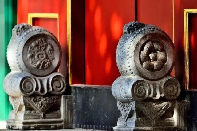 老北京四合院的门墩儿，一看就知道这家是文官还是武官_腾讯新闻