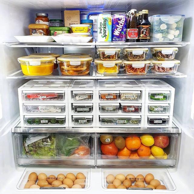 冰箱储存食物图片图库图片