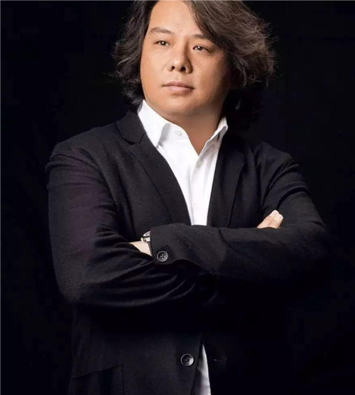 朱晔:曾豪掷千万与巴菲特共进午餐,如今亏损近80亿被"封王"