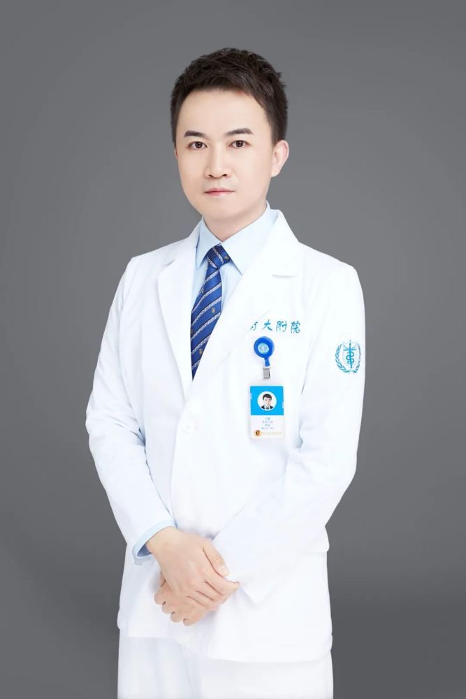 90的护士没做到的事这位男丁格尔竟然做到了