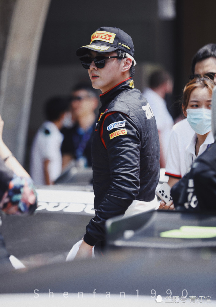 吴亦凡赛车直播,赛车手吴亦凡的冠军时刻.