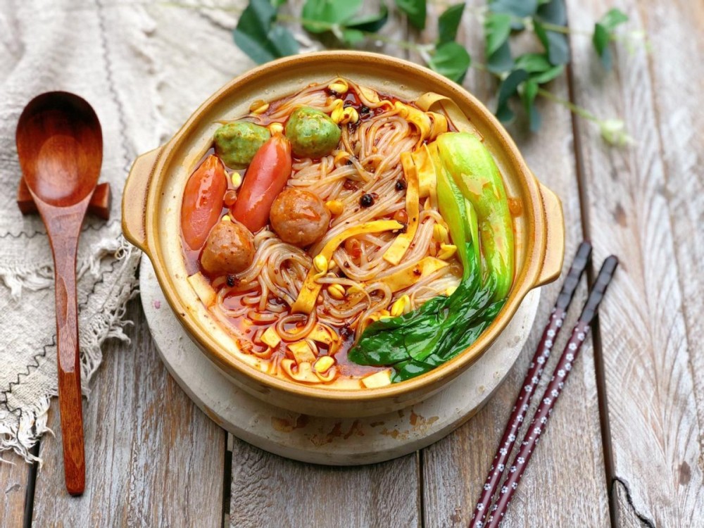 健康美味麻辣米线,只要10分钟就能完成,香辣可口超过瘾