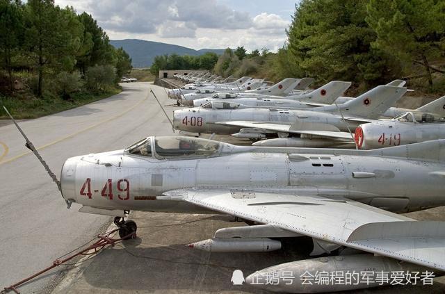 今日武器装备分享-中国歼6战斗机