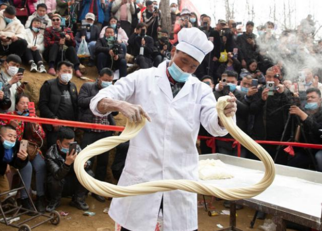 从3元一碗拉面到注册资金300万开公司拉面哥被网信办点名