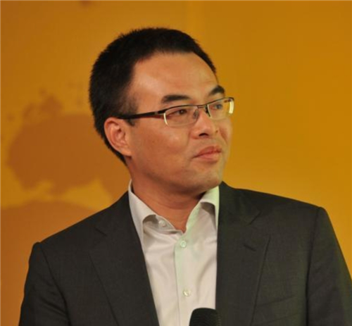 他是天上人间创始人曾追求李嘉欣时被嫌实力太弱名字很耳熟