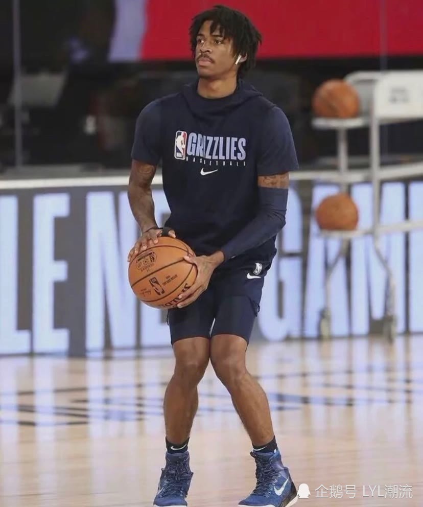 nba球员上脚:莫兰特 kobe 9 elite brave blue