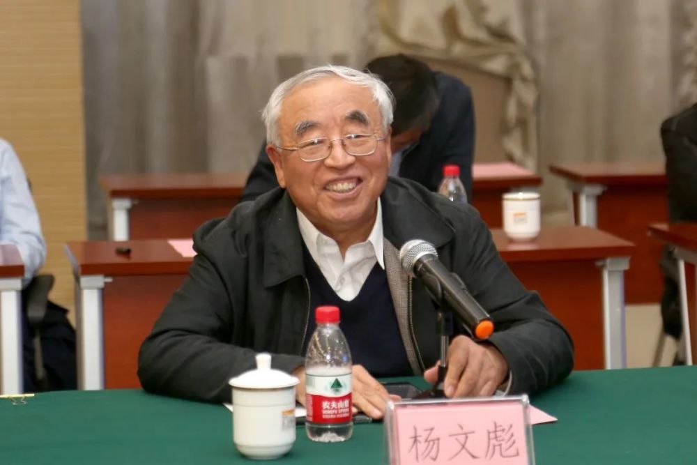 中国化工报社党委书记,社长崔学军介绍了这次调研的重要意义.