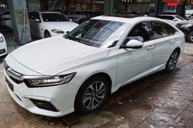 本田英思派值得买吗五月份订车优惠力度会更大吗