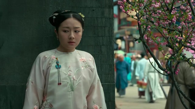 李兰迪又胖了!与朱正廷拍摄《苏记》路透照曝光,身材发福显敦厚