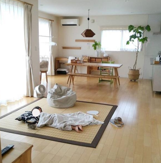 日本人断舍离家居生活,太太把家收拾得一尘不染,全屋清爽极了