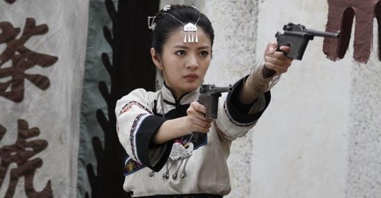 覃国卿比田玉莲大了12岁,让人无法理解的是,随着相处,她对这个土匪动