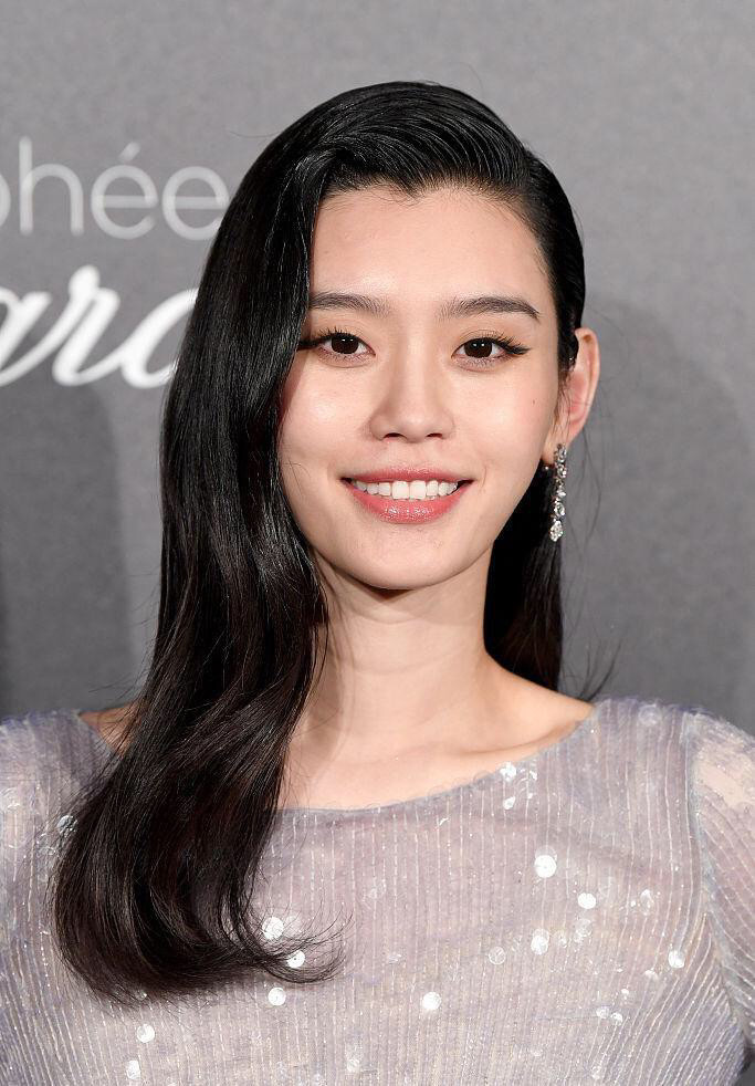 奚梦瑶生二胎脸色红润