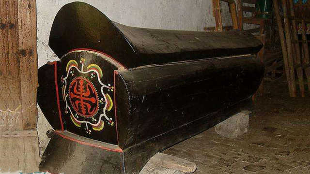 异闻录十鬼抬棺