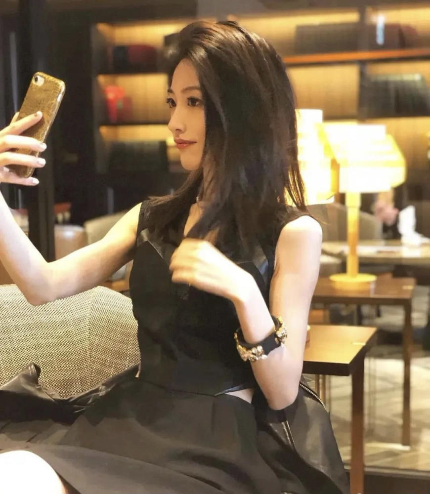 音乐才子林海与95后娇妻离婚相差30岁恋情两年告终高晓松曾帮忙征婚