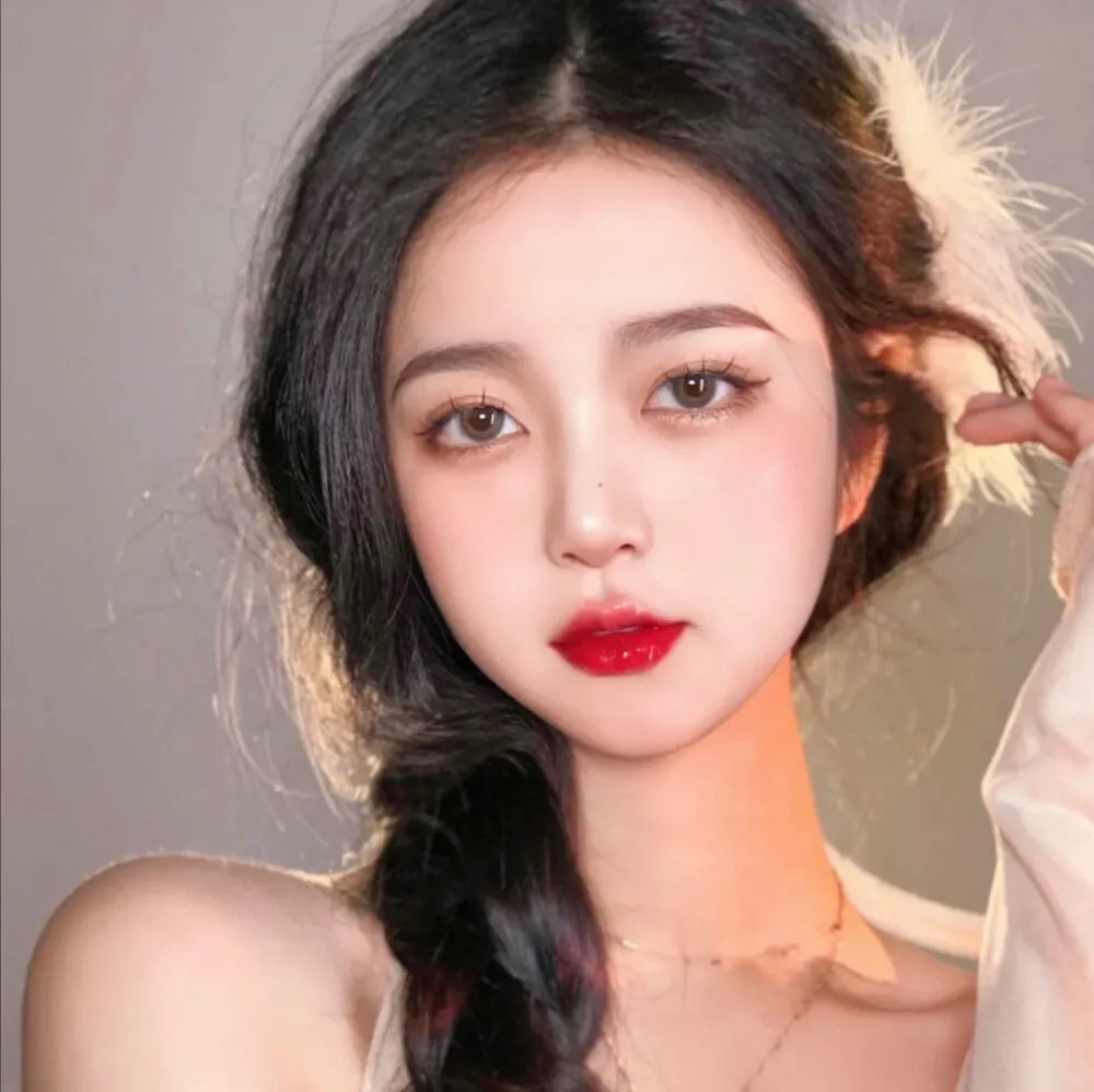 超美真人女生头像该难过的一定不能是我