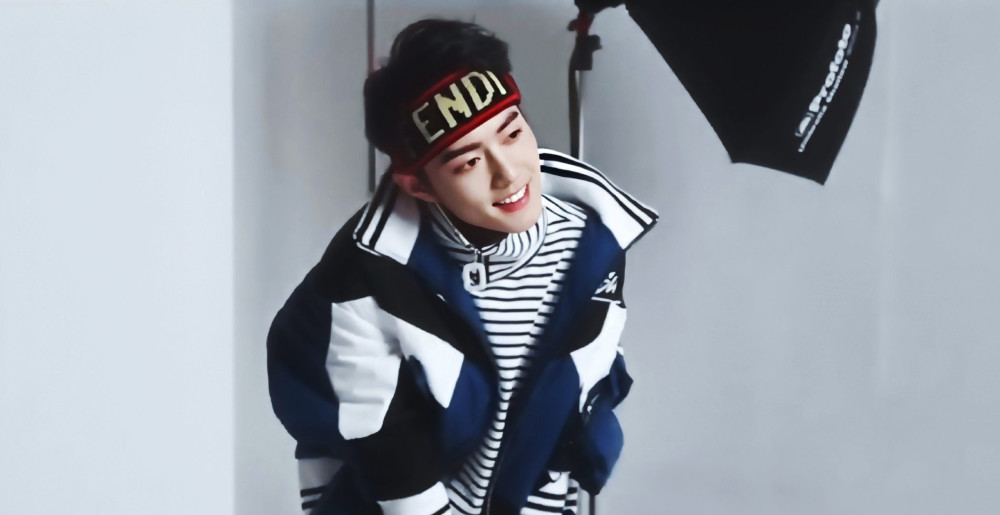 肖战壁纸|发带战vs寸头战