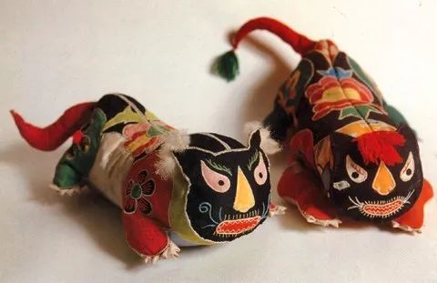 客家服饰萍乡湘东傩面具安徽宣笔三河羽扇温馨提示因为疫情防控原因