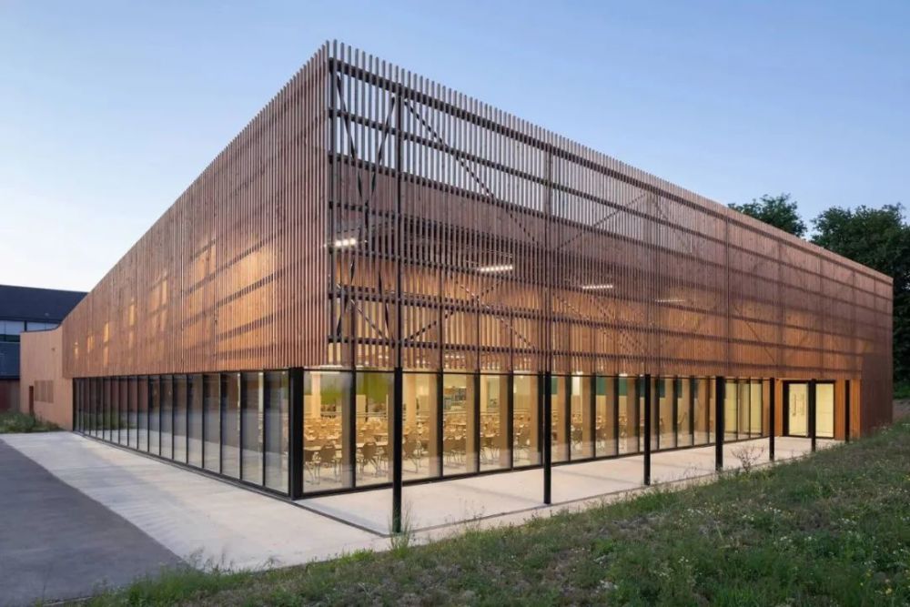 小型公共建筑设计法国renecassin学校食堂案例