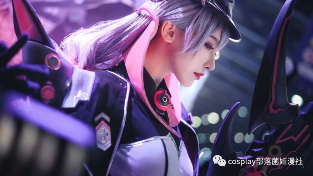 cos:漫展返图机动战姬cos正片@只是简言