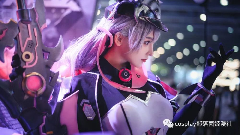 cos:漫展返图机动战姬cos正片@只是简言