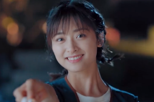 沈月新剧尬出新高度,五五分身材短腿瞩目,剧情降智男主被亲晕