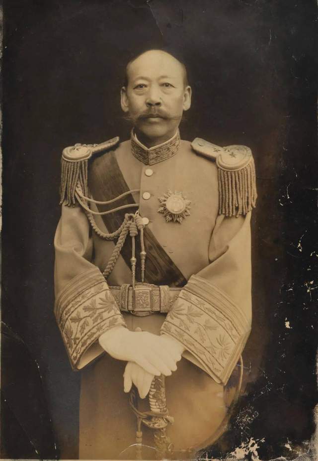 曹錕 從布販到總統 因為賄選被詬病 晚年生活清貧堅決不做漢奸 中國熱點