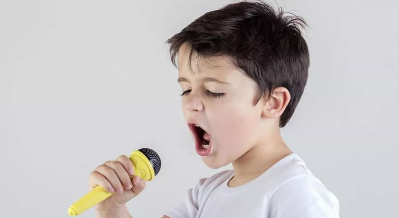 青春期的男孩多大会变声若到了这一时间段家长就要注意起来了