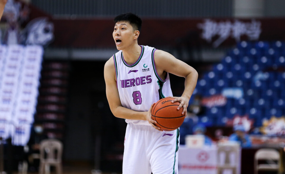 侯沛佐 CBA神射手正式离队！被老东家抛弃，或加盟北控辅佐马布里